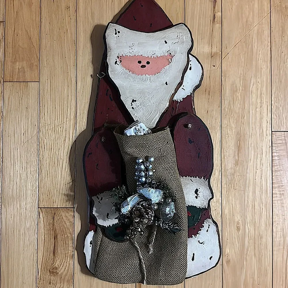 Santa Claus Wooden Wall Hanging!
